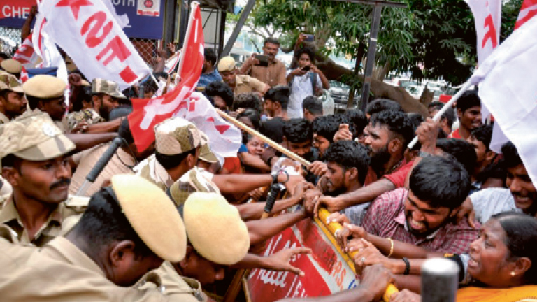 പൗരത്വ ഭേദഗതി ബില്ലിനെതിരെ എസ്‌എഫ്‌ഐ പ്രതിഷേധം 